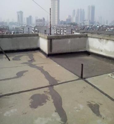 乌恰漏水维修 楼顶漏水是什么原因，楼顶漏水维修方法是什么?