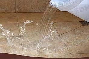 乌恰漏水维修 免砸砖防水材料该如何施工